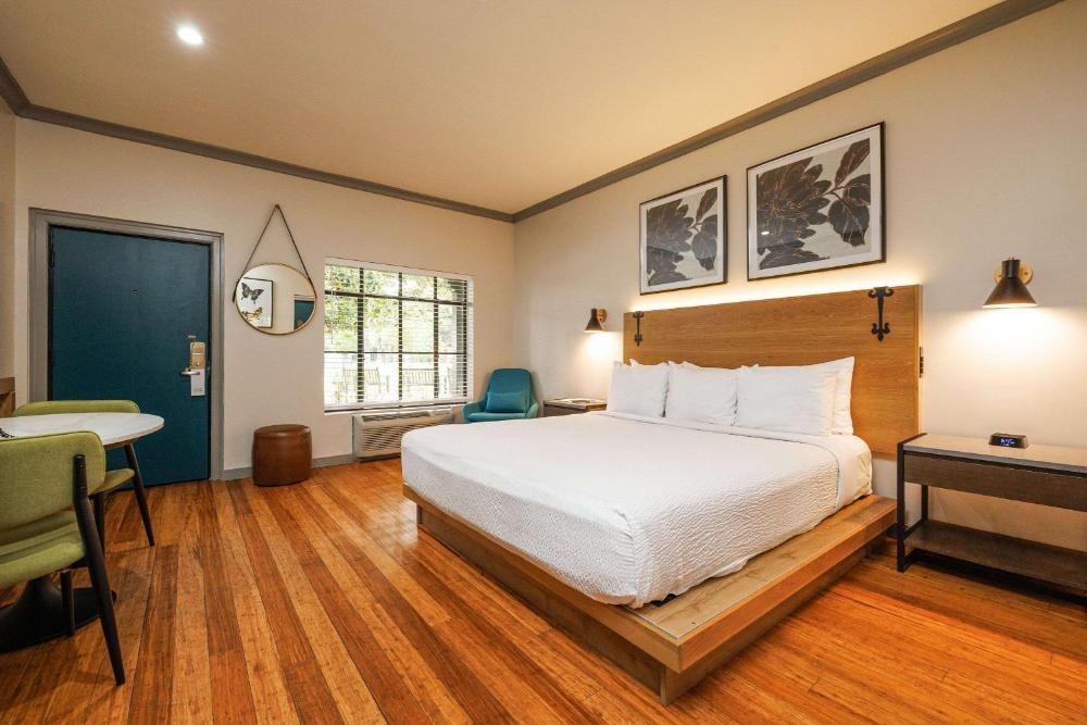 Inn Marin and Suites, Ascend Hotel Collection